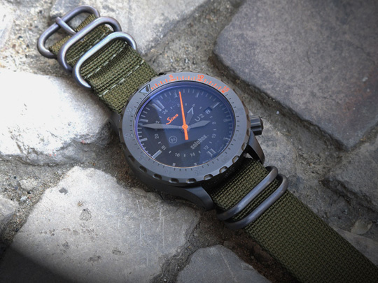 The diving watch U2 is a professional mission timer which uses genuine German submarine steel