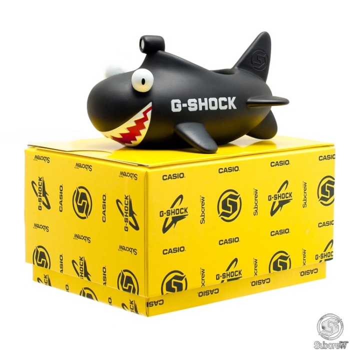 получат дизайнерскую игрушку в виде веселой акулы